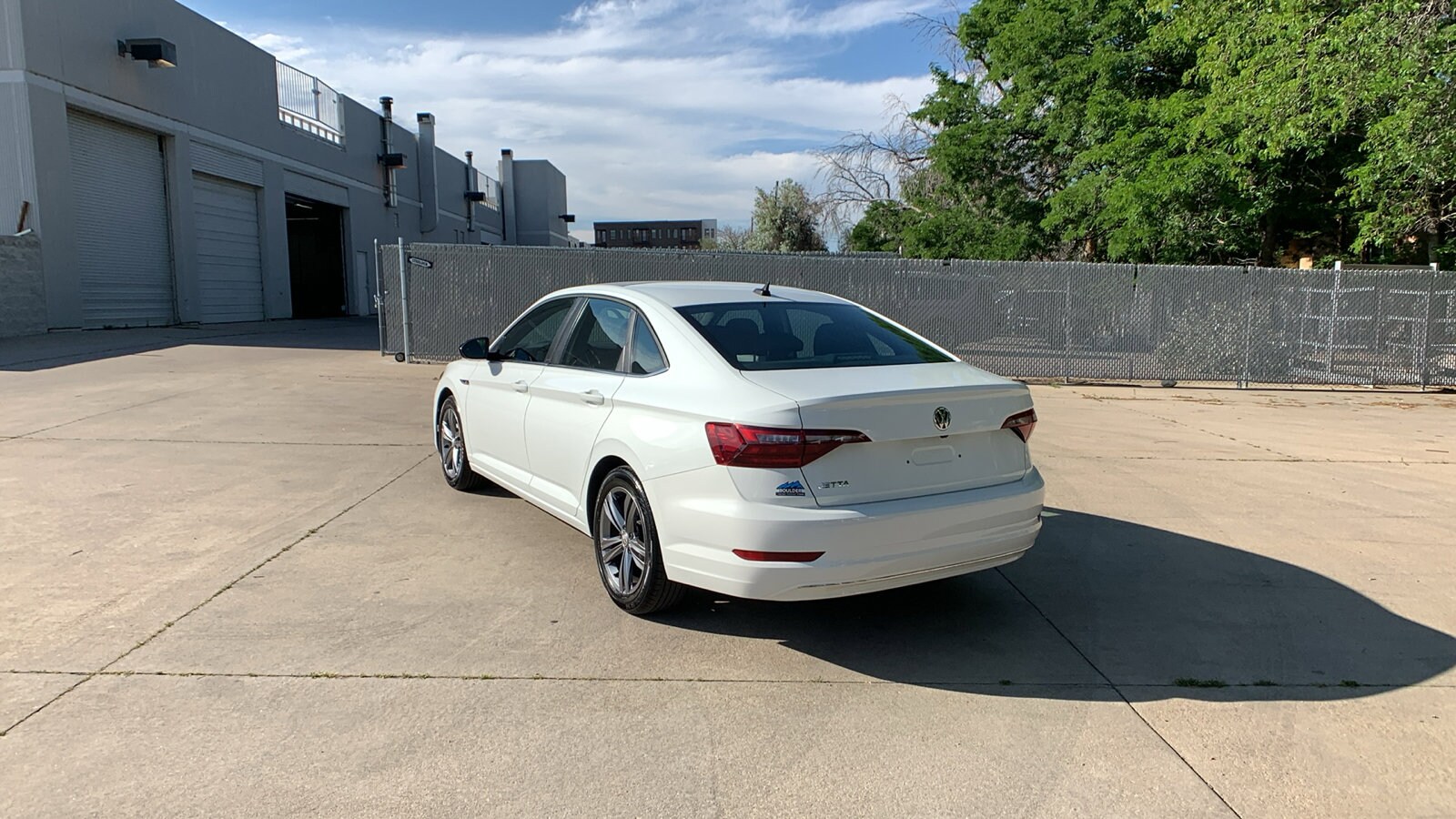 2021 Volkswagen Jetta 1.4T R-Line photo 3