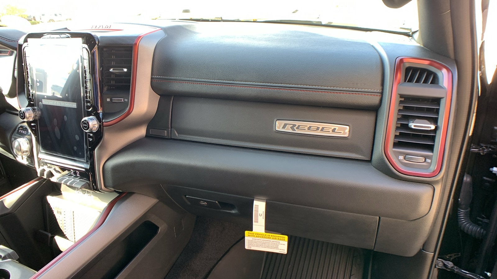 2026 RAM 1500 Rebel - Photo 32
