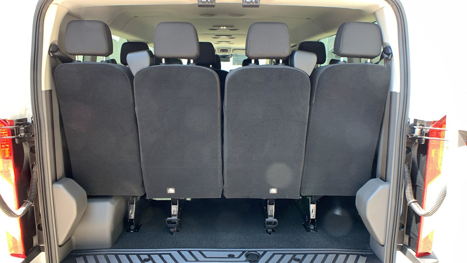 2024 Ford Transit Passenger Van XL - Photo 16