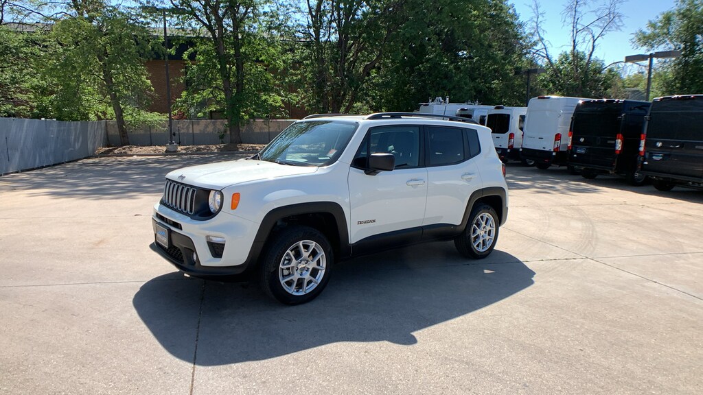 Used 2023 Jeep Renegade Latitude SUV