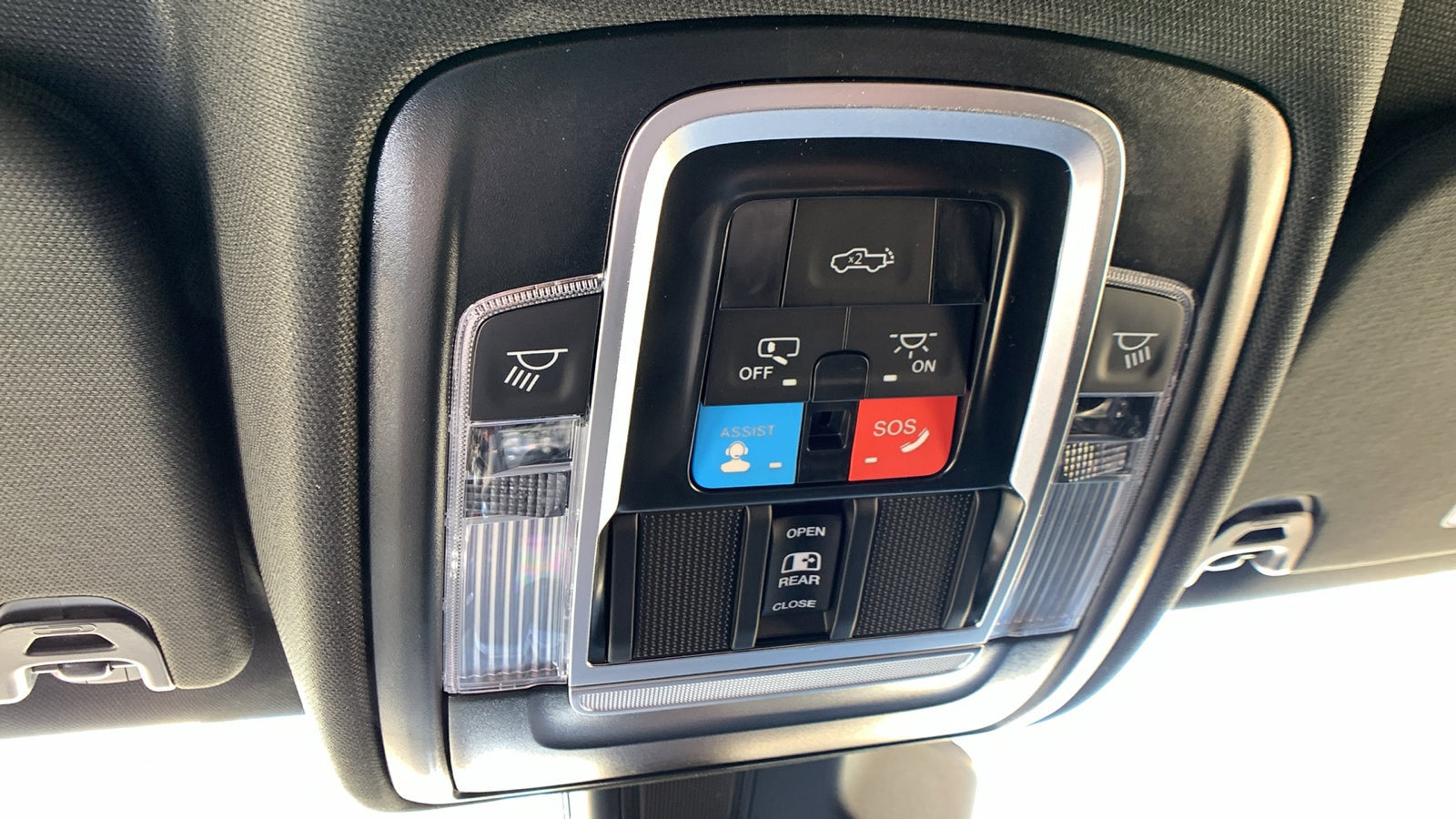 2026 RAM 1500 Rebel - Photo 21