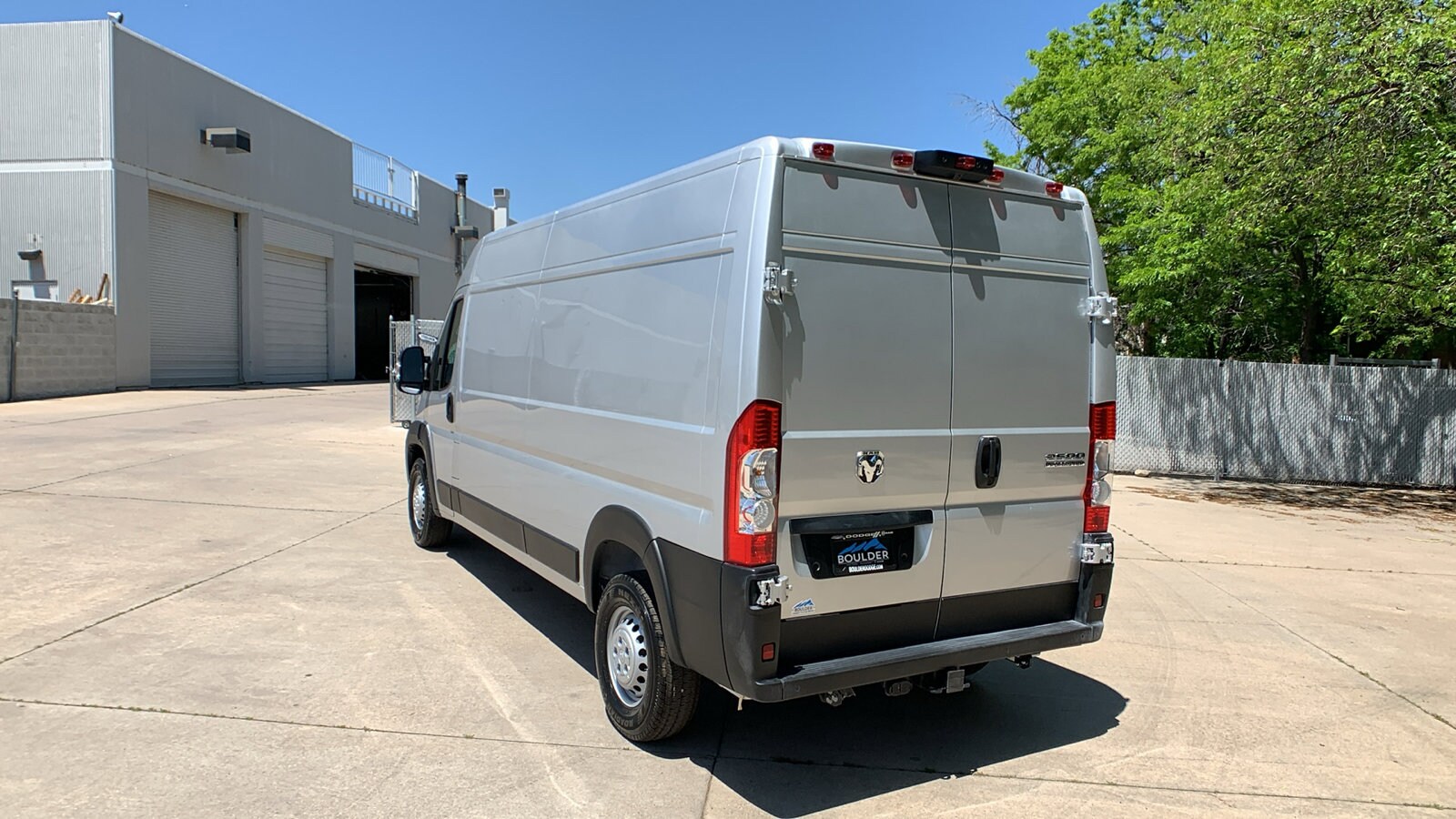 2025 Ram ProMaster 2500 photo 3