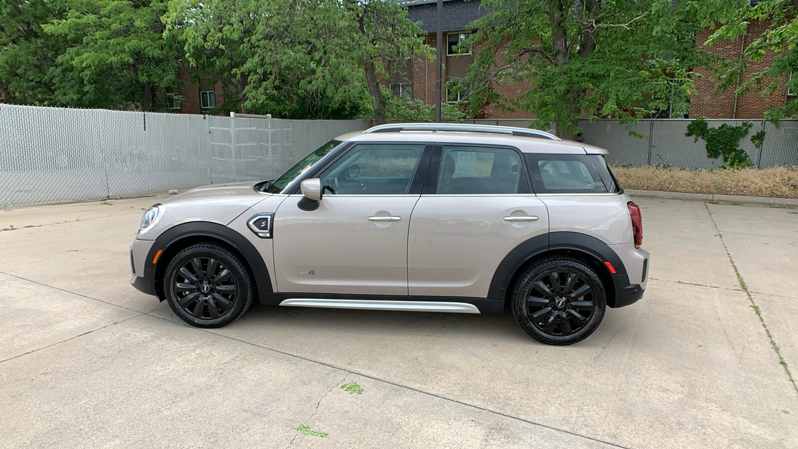 2024 Mini Countryman S ALL4 photo 2