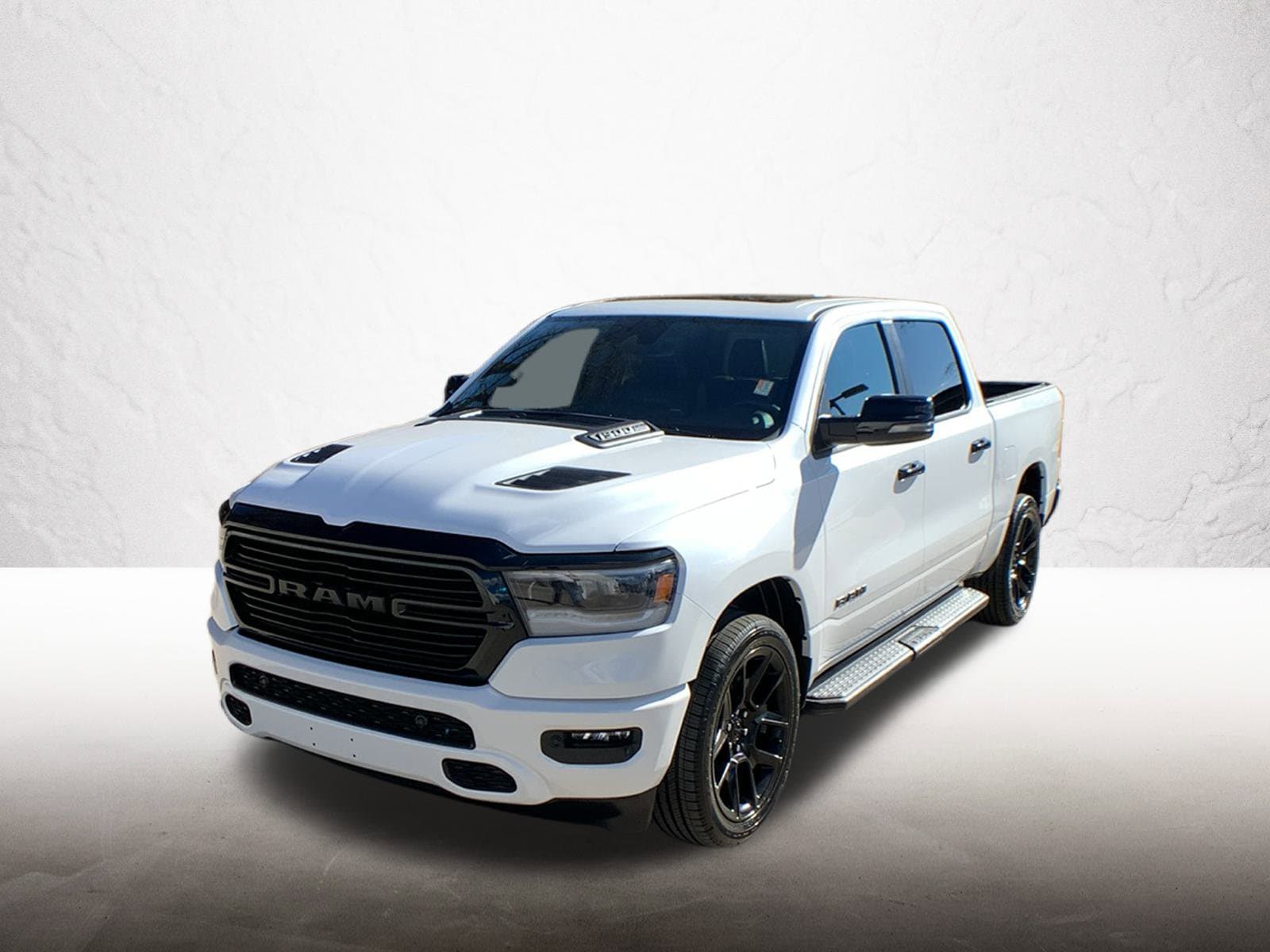 2023 RAM Ram 1500 Pickup Laramie's photo