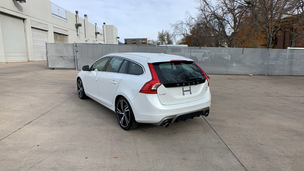 Used 2017 Volvo V60 T6 AWD R-Design Platinum Wagon