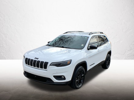 2023 Jeep Cherokee Altitude Lux SUV