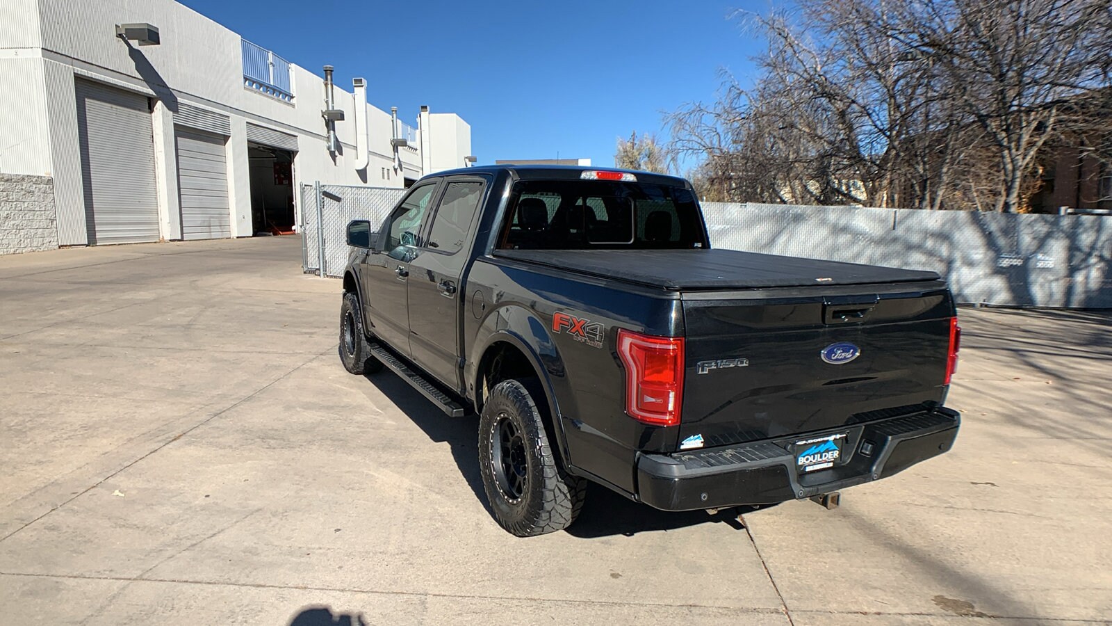 2015 Ford F-150 Lariat photo 2