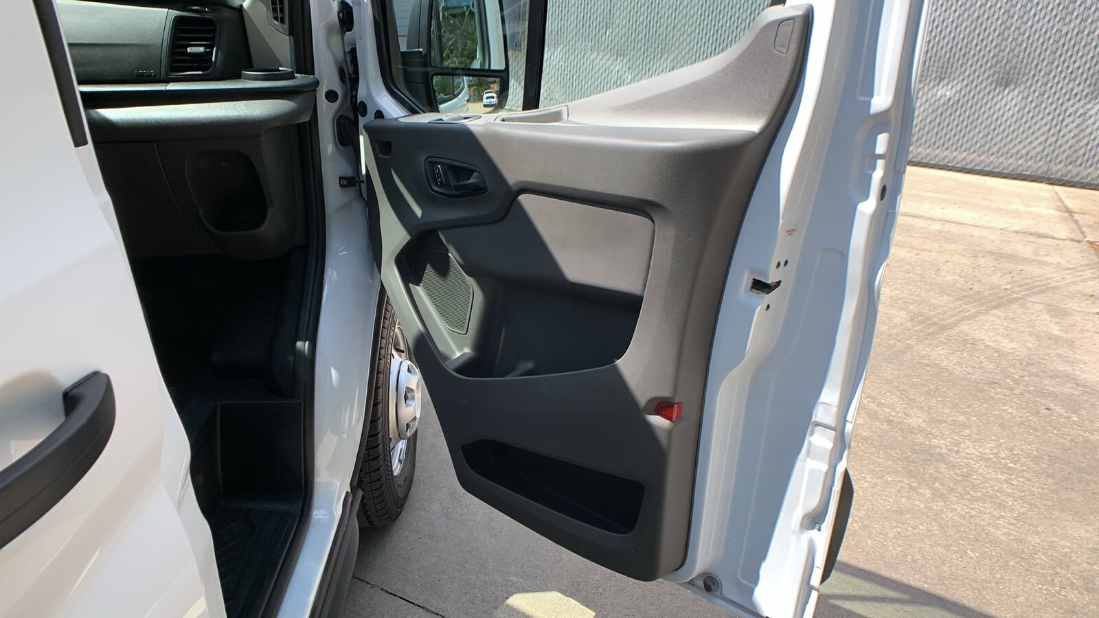 2024 Ford Transit Passenger Van XL - Photo 20