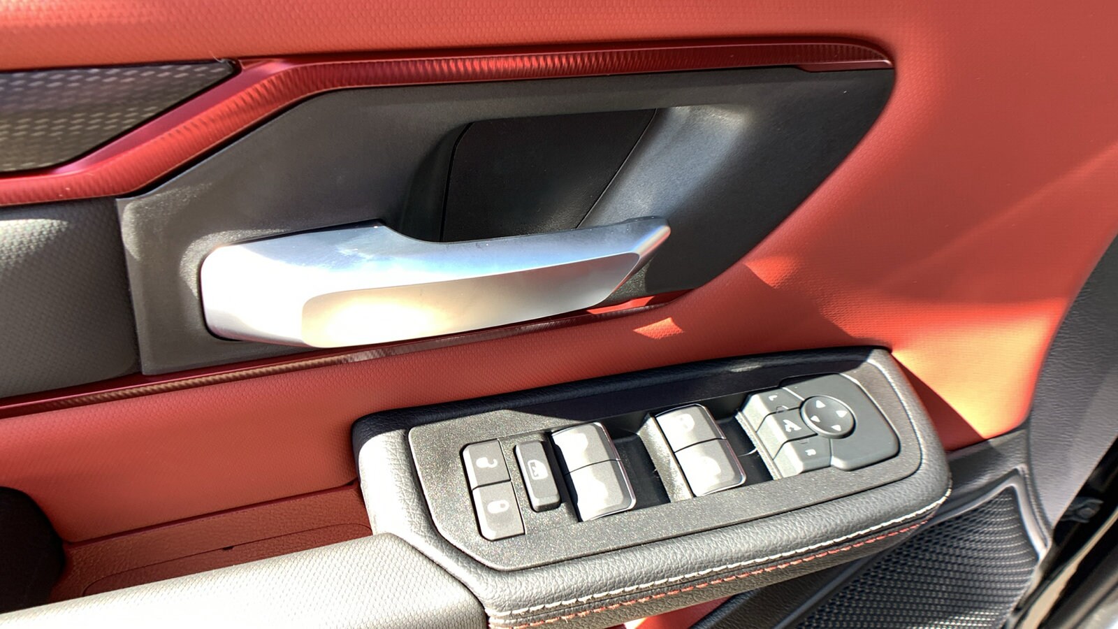 2026 RAM 1500 Rebel - Photo 13