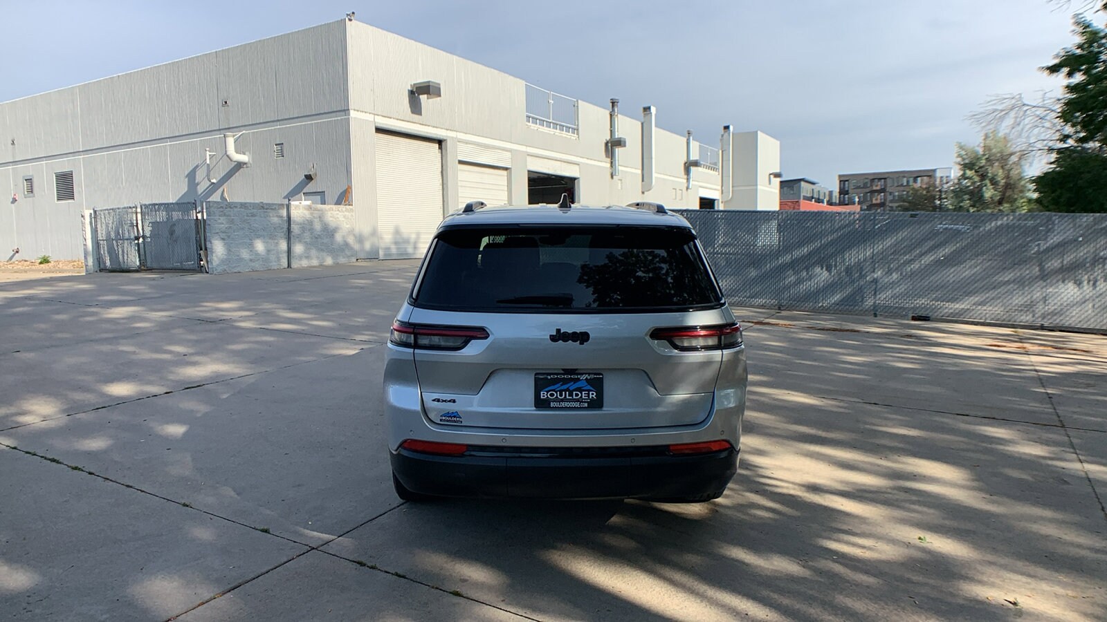 2024 Jeep Grand Cherokee Laredo photo 4