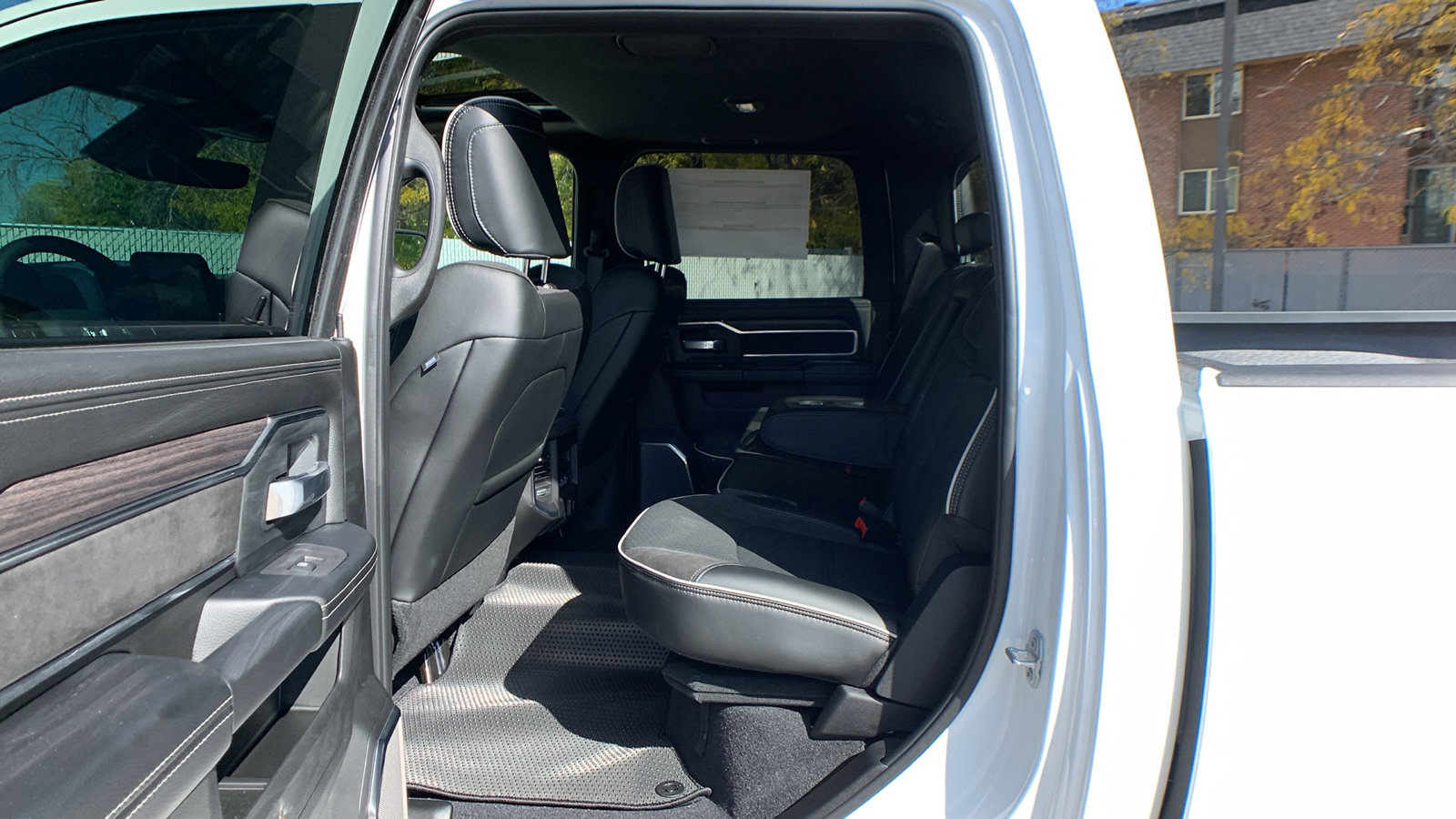 2026 RAM 2500 Laramie - Photo 21