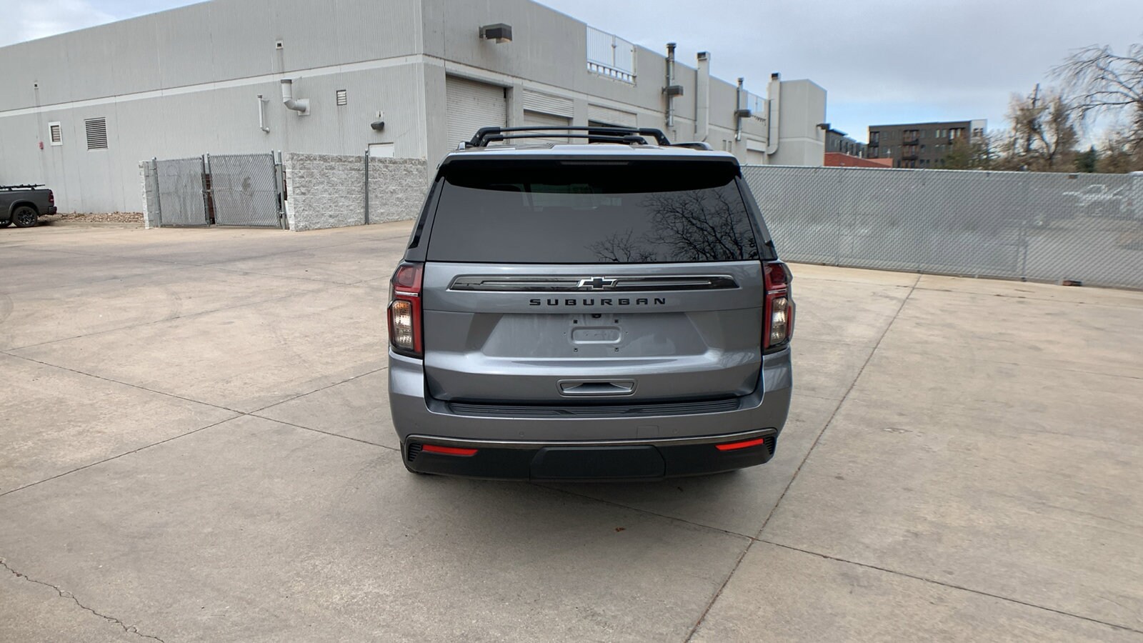 2022 Chevrolet Suburban Z71 photo 4