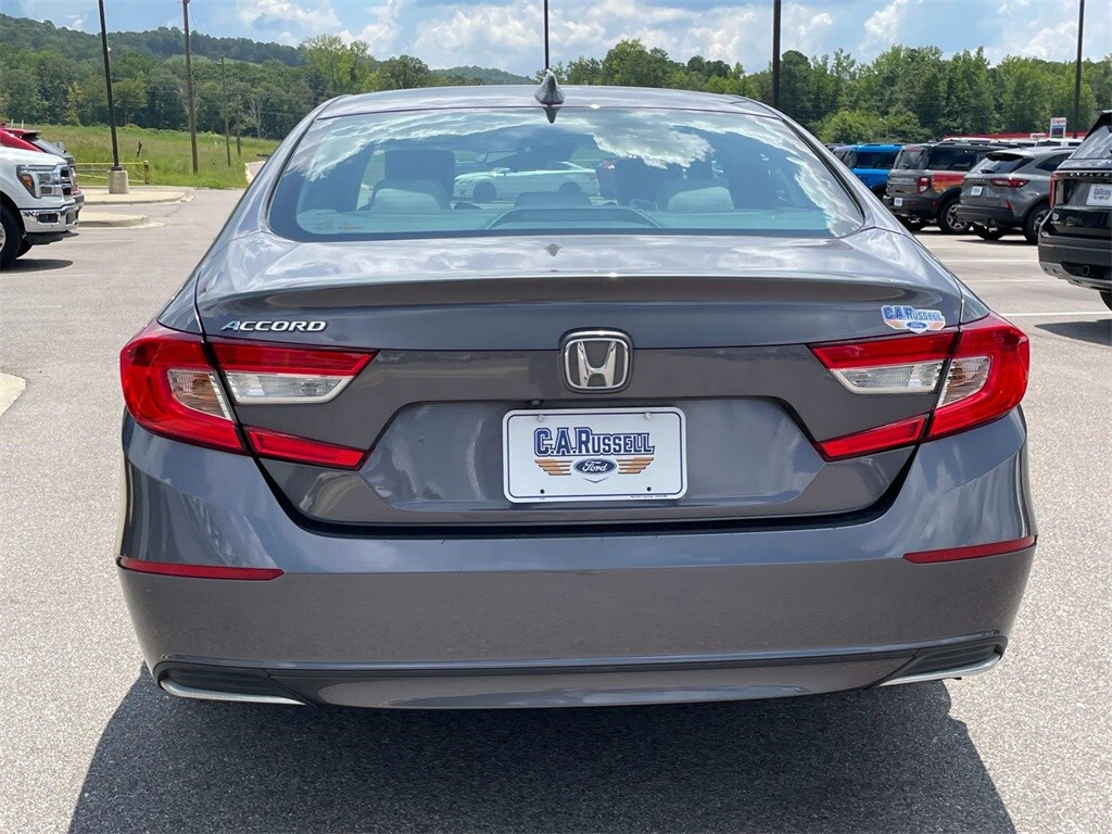 2018 Honda Accord LX photo 4