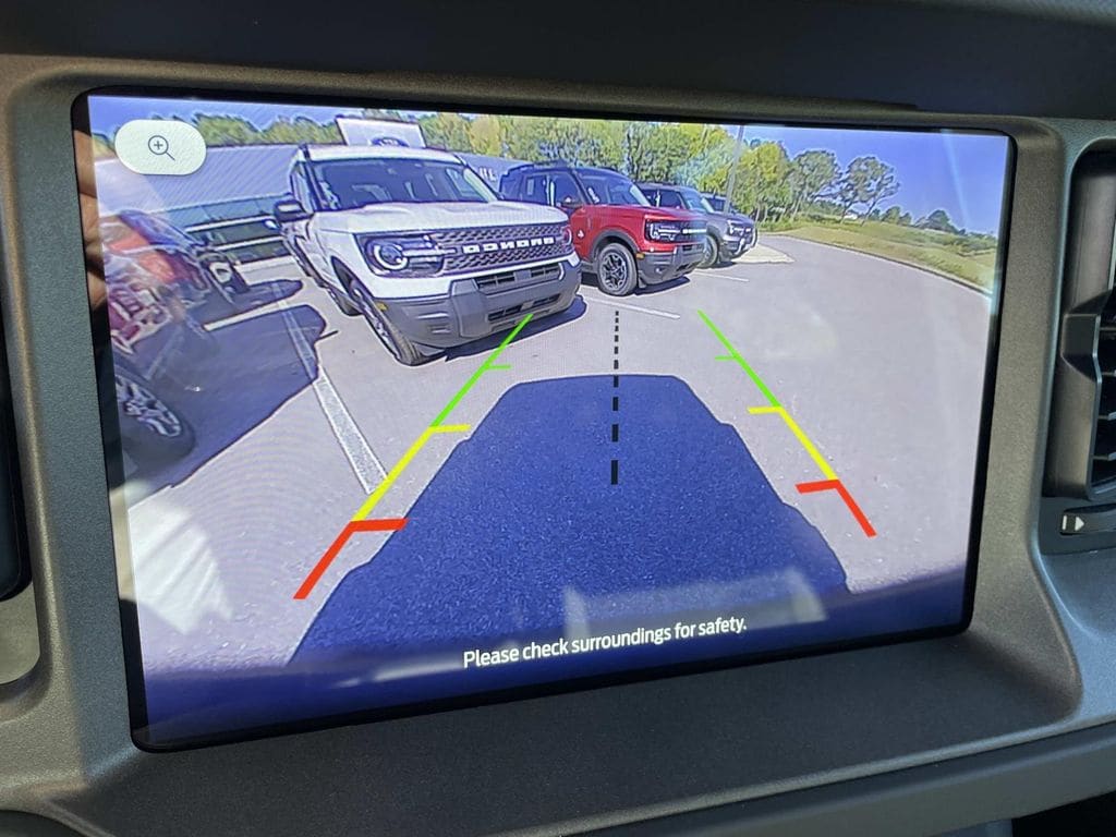 2025 Ford Bronco 4-Door Base - Photo 13