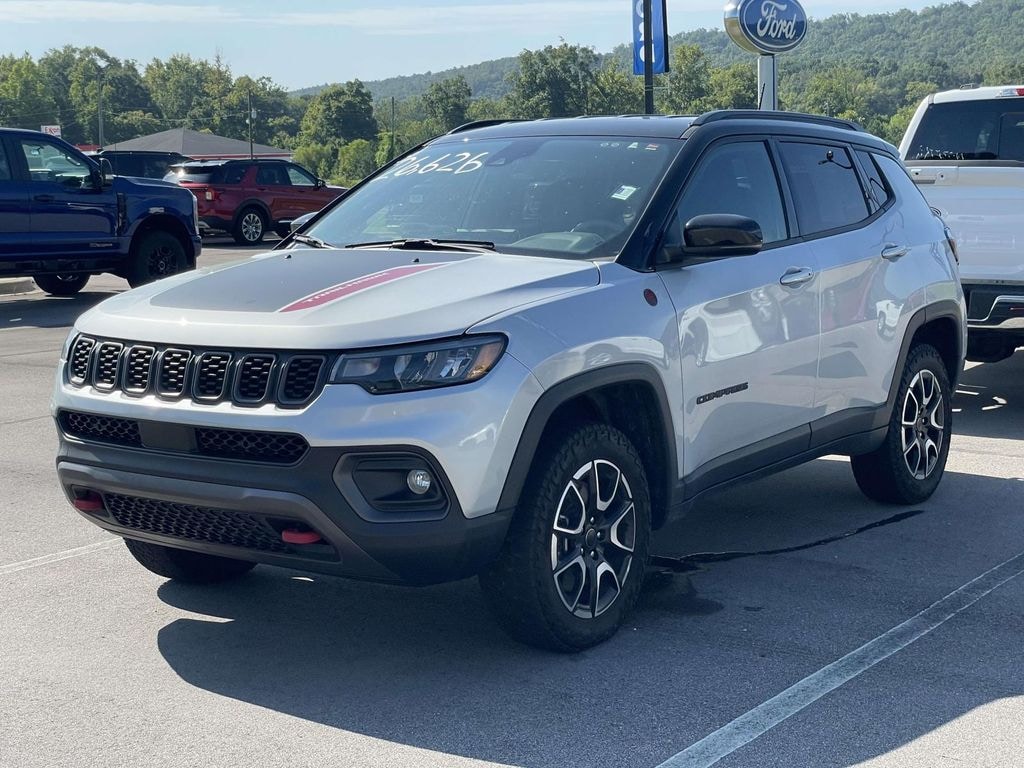 Used 2025 Jeep Compass Trailhawk SUV