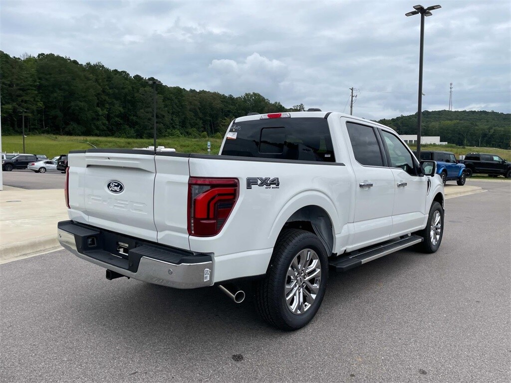 2025 Ford F-150 Lariat photo 3