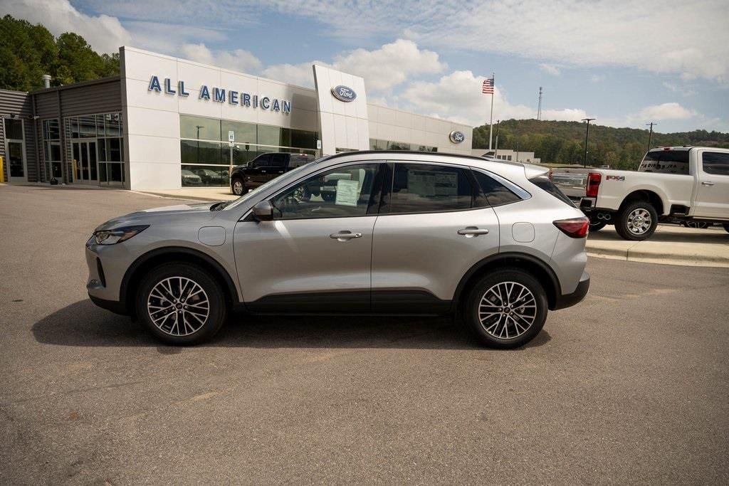 New 2024 Ford Escape Base SUV