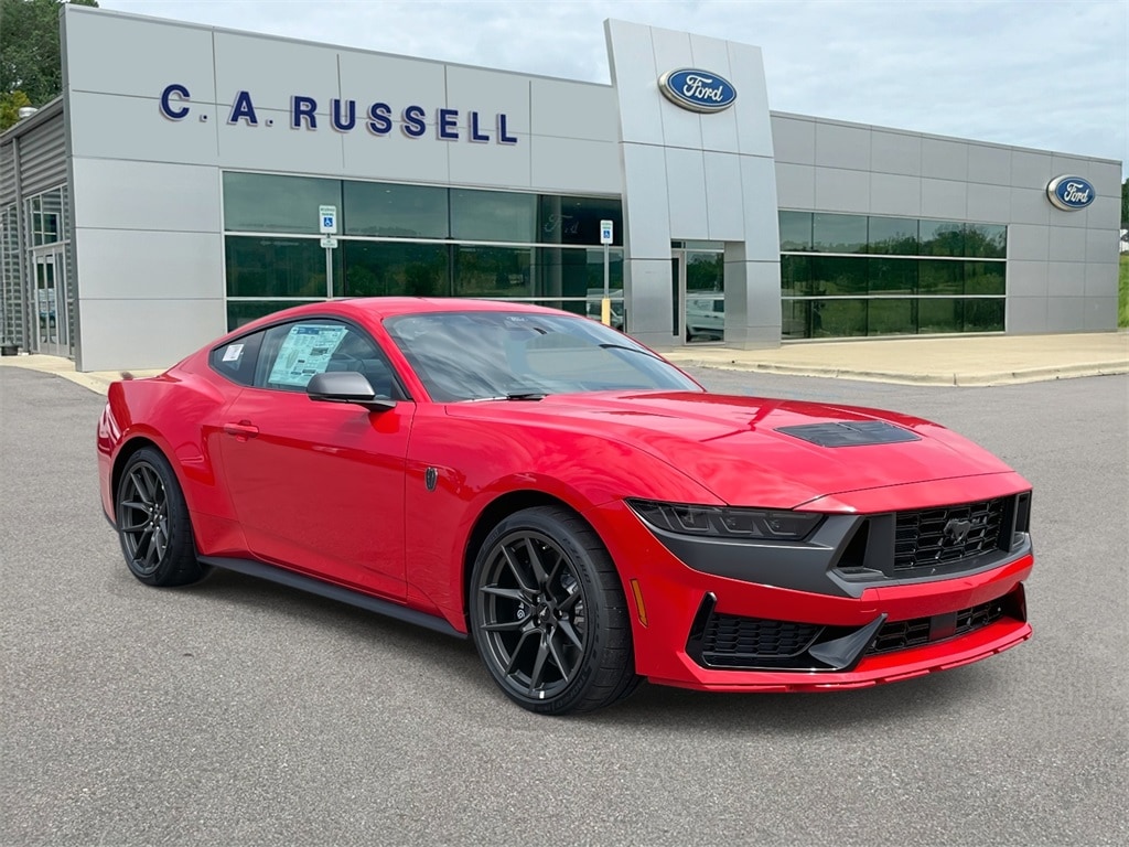 2025 Ford Mustang Dark Horse's photo