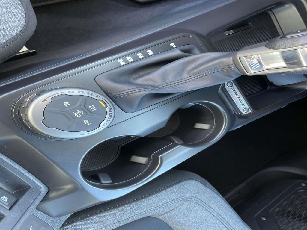 2025 Ford Bronco 4-Door Base - Photo 11