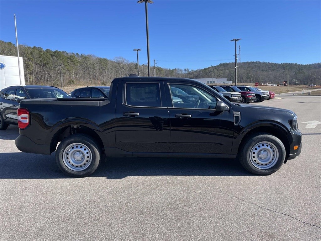New 2025 Ford Maverick XL Truck