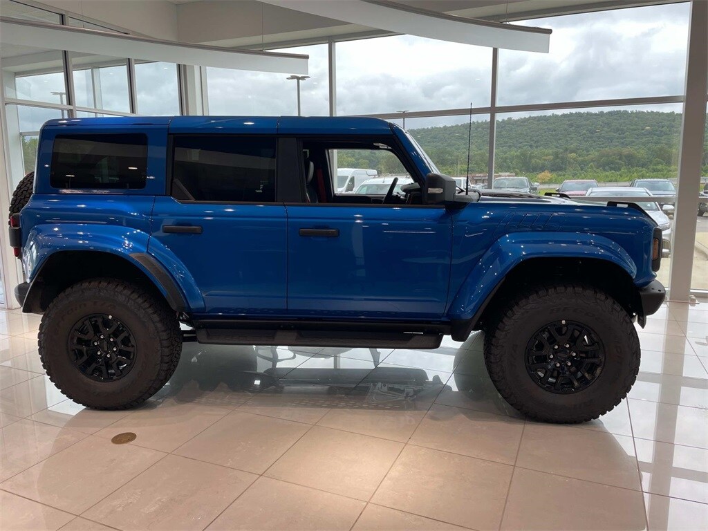 2025 Ford Bronco Raptor photo 2