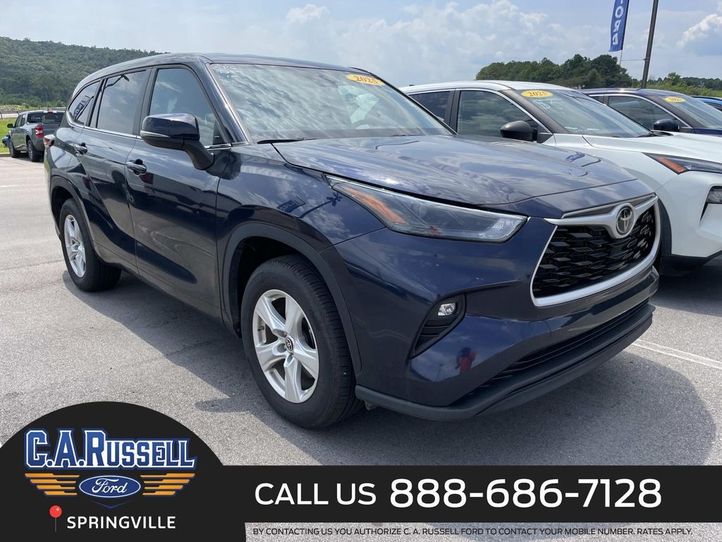 Used 2025 Toyota Highlander LE SUV