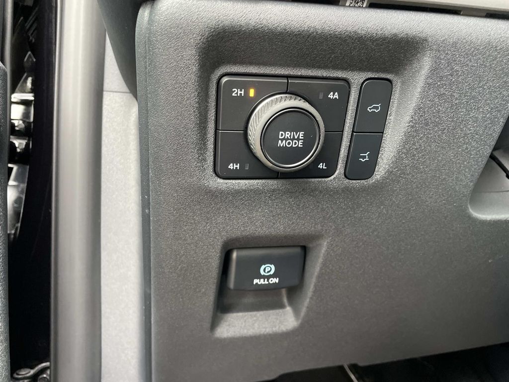 2026 Ford Expedition Active - Photo 11