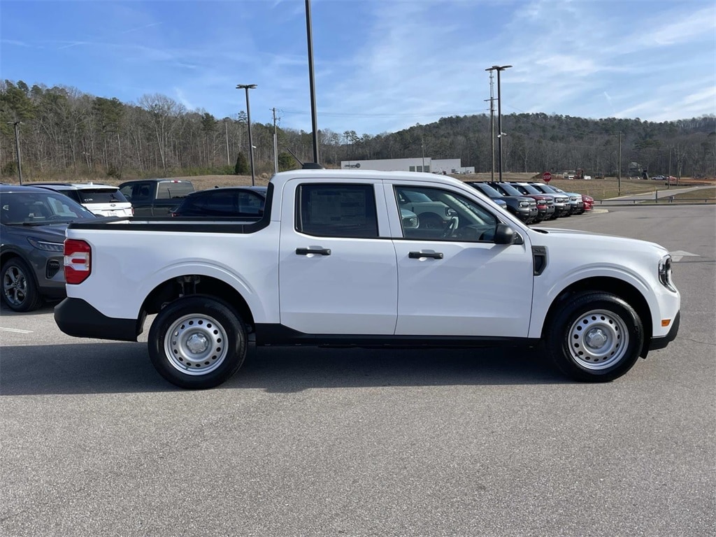 New 2025 Ford Maverick XL Truck