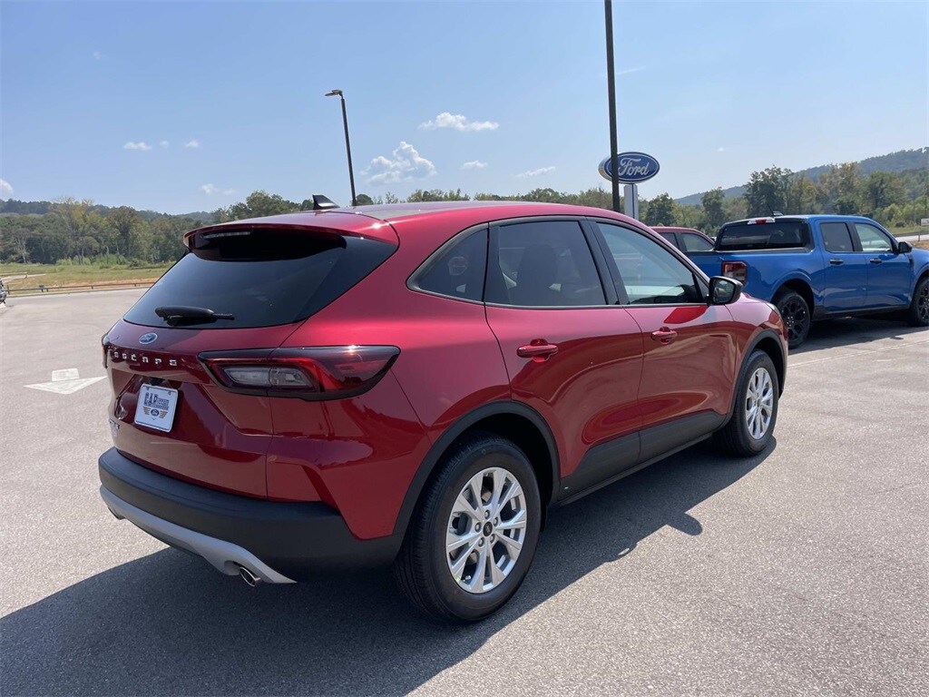 2025 Ford Escape Active photo 2