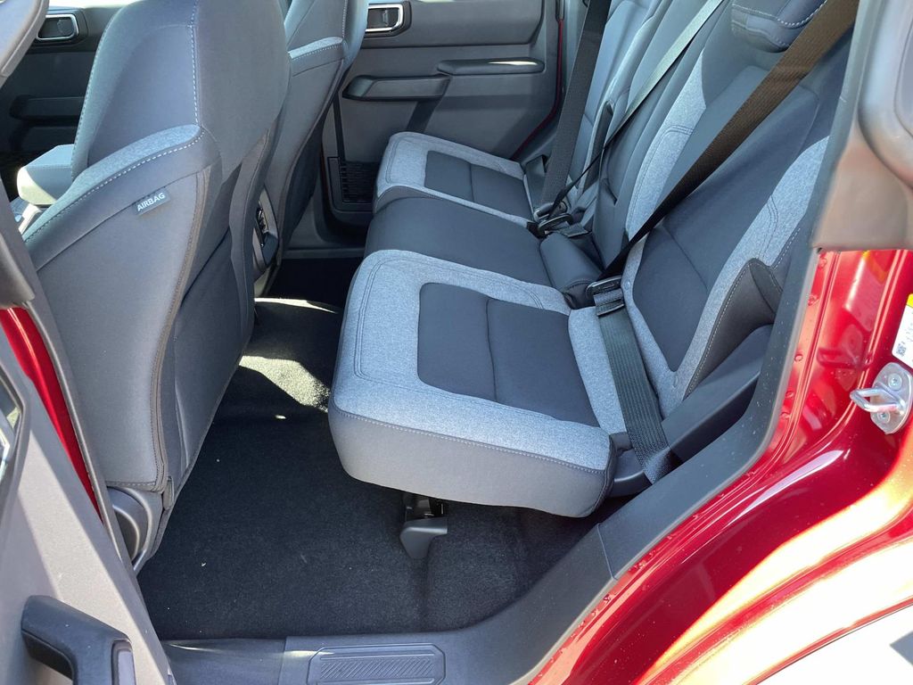 2025 Ford Bronco 4-Door Base - Photo 6