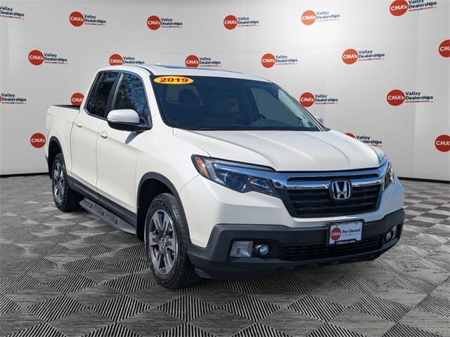 2019 Honda Ridgeline RTL photo 2