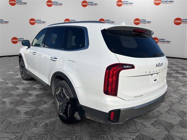 2025 Kia Telluride S photo 3