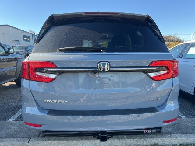 2024 Honda Odyssey Elite photo 3