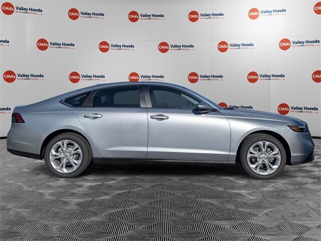 2025 Honda Accord LX photo 4