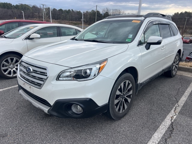 2016 Subaru Outback Limited's photo