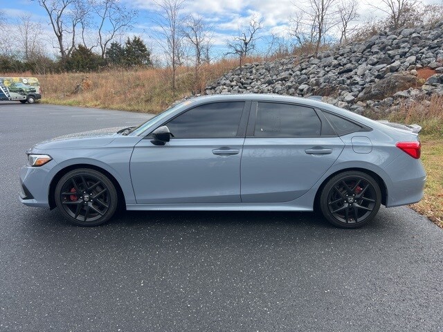 2022 Honda Civic Si photo 2