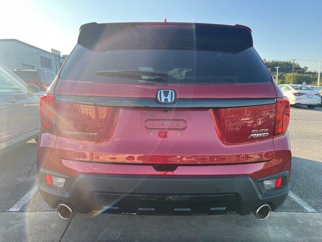 2023 Honda Passport Elite photo 3