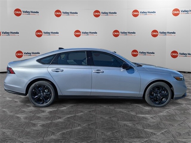 2025 Honda Accord SE photo 4