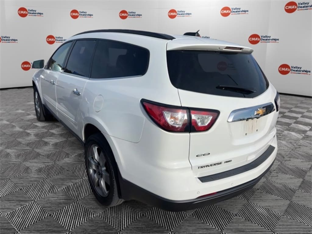 Used 2017 Chevrolet Traverse LT SUV