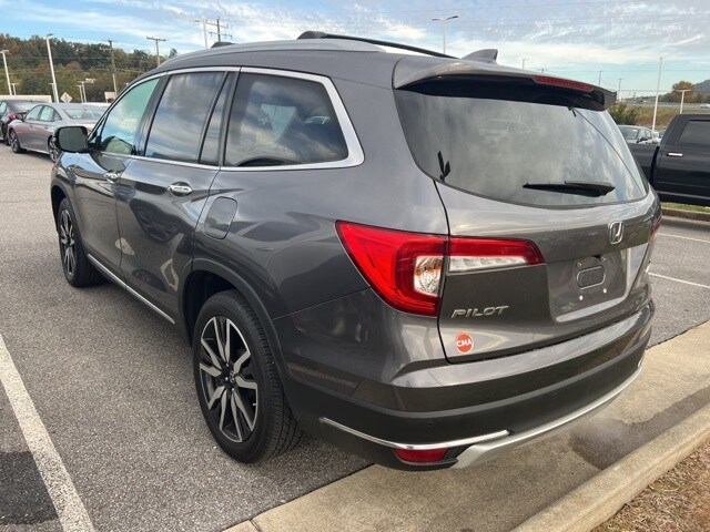 2021 Honda Pilot Touring photo 2