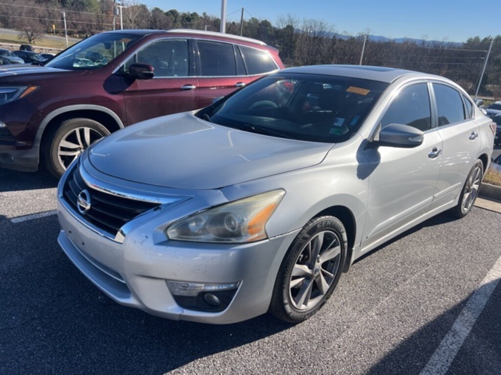 Used 2015 Nissan Altima 2.5 SL Sedan