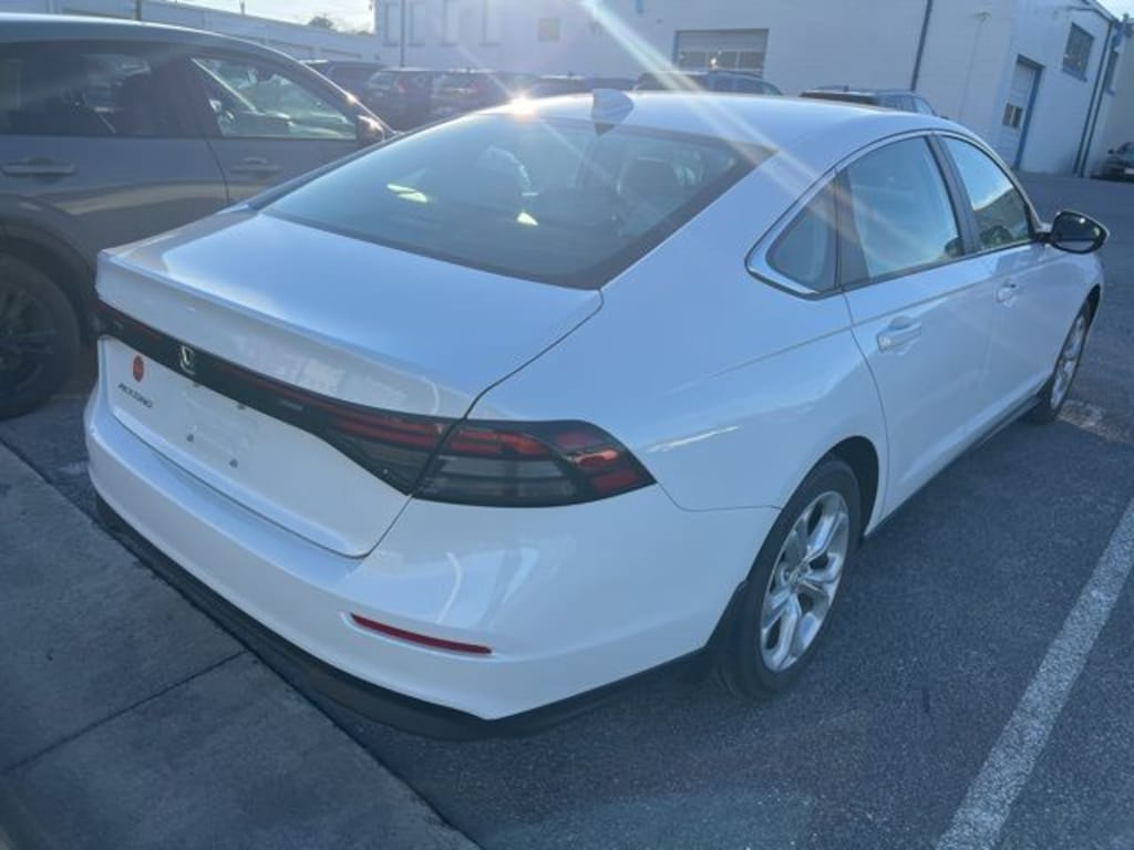 Used 2023 Honda Accord LX Sedan