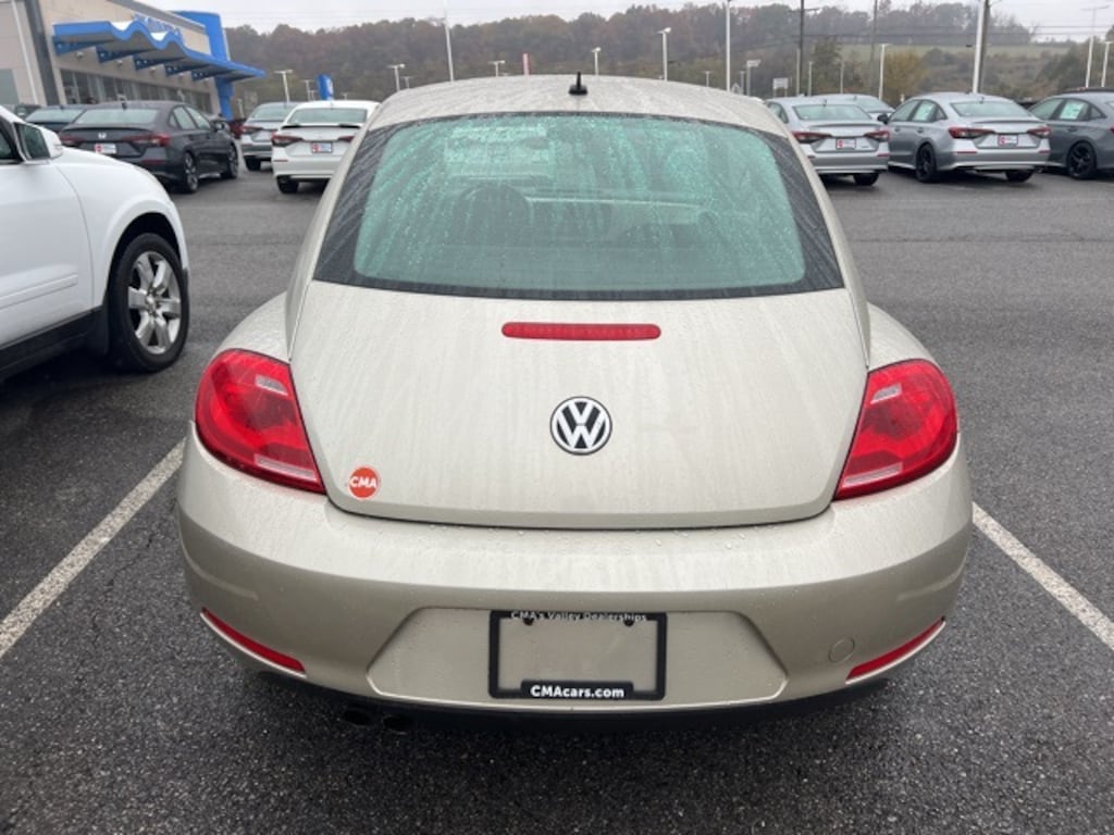 Used 2012 Volkswagen Beetle 2.5L Hatchback