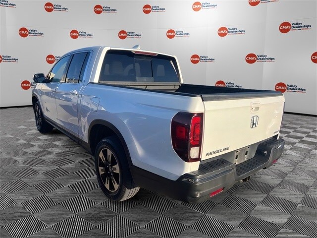 2020 Honda Ridgeline RTL photo 2