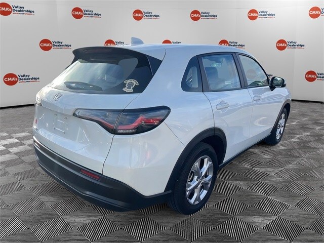 2025 Honda HR-V LX photo 4