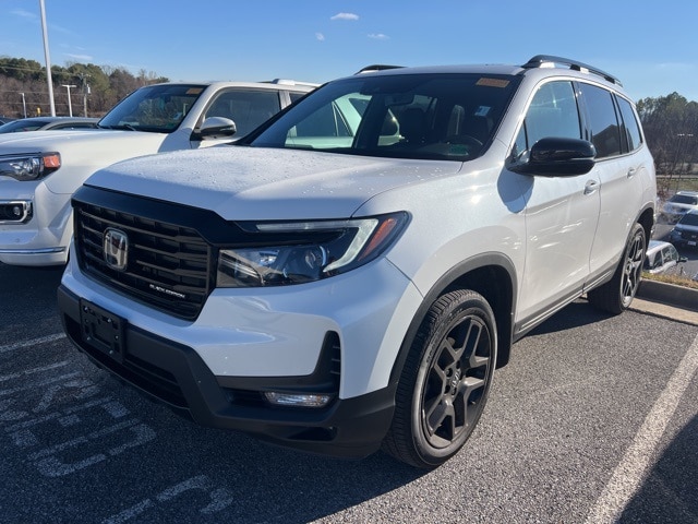 2024 Honda Passport Black Edition's photo