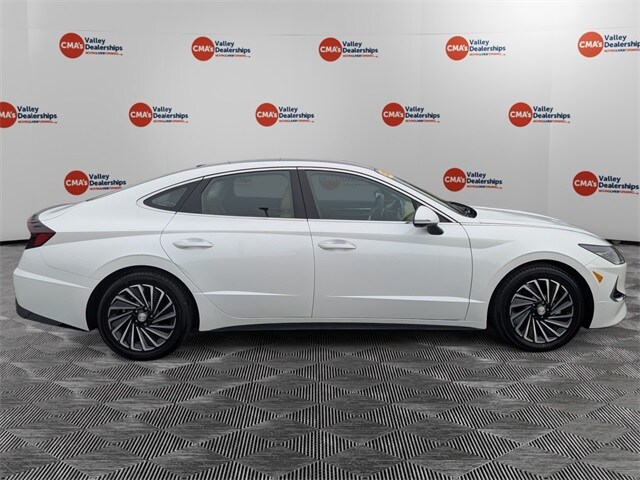 2021 Hyundai Sonata Hybrid Limited photo 2