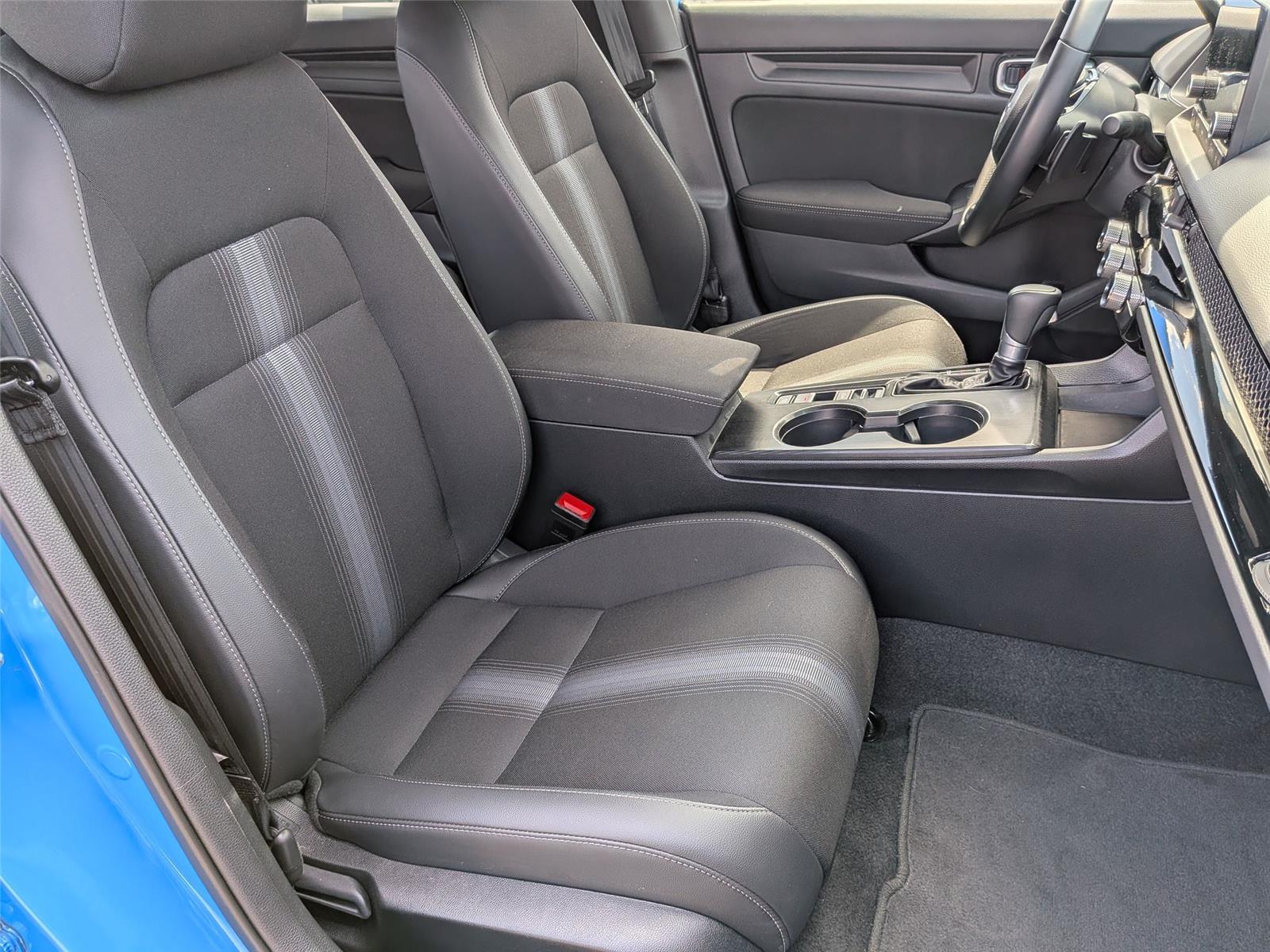 2026 Honda Civic Hatchback Sport - Photo 33