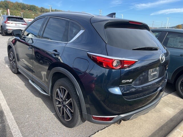 2017 Mazda CX-5 Grand Touring photo 2