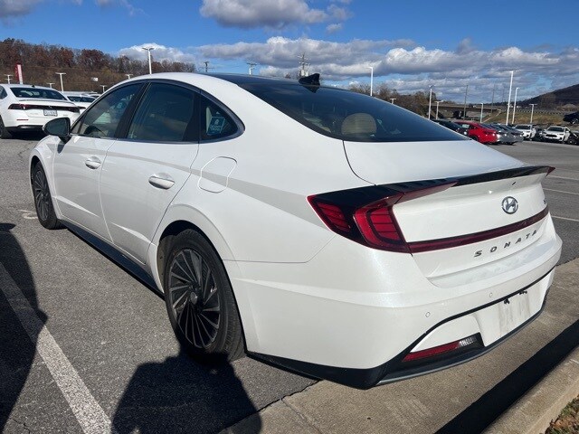 2021 Hyundai Sonata Hybrid Limited photo 2